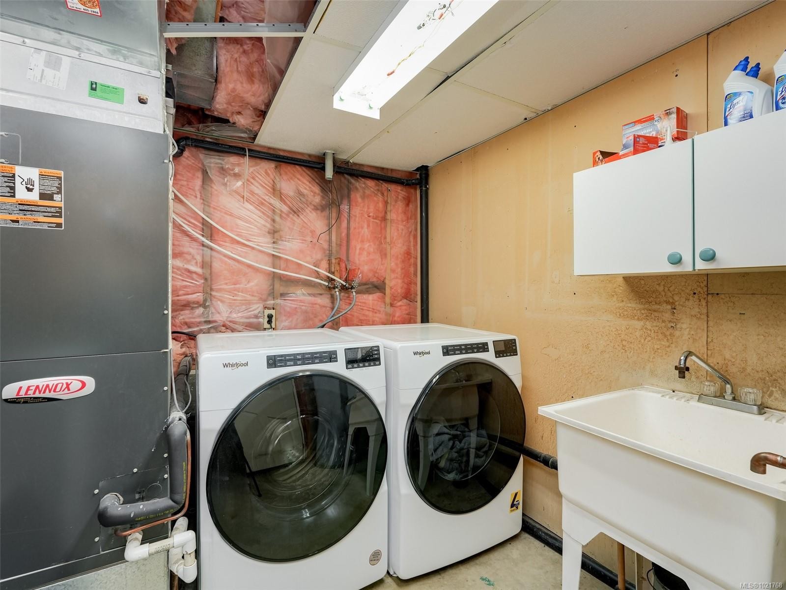 1018 Damelart Way, Central Saanich, BC