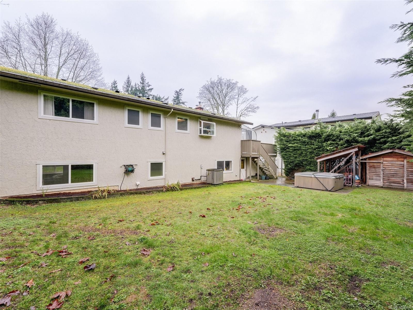 1018 Damelart Way, Central Saanich, BC