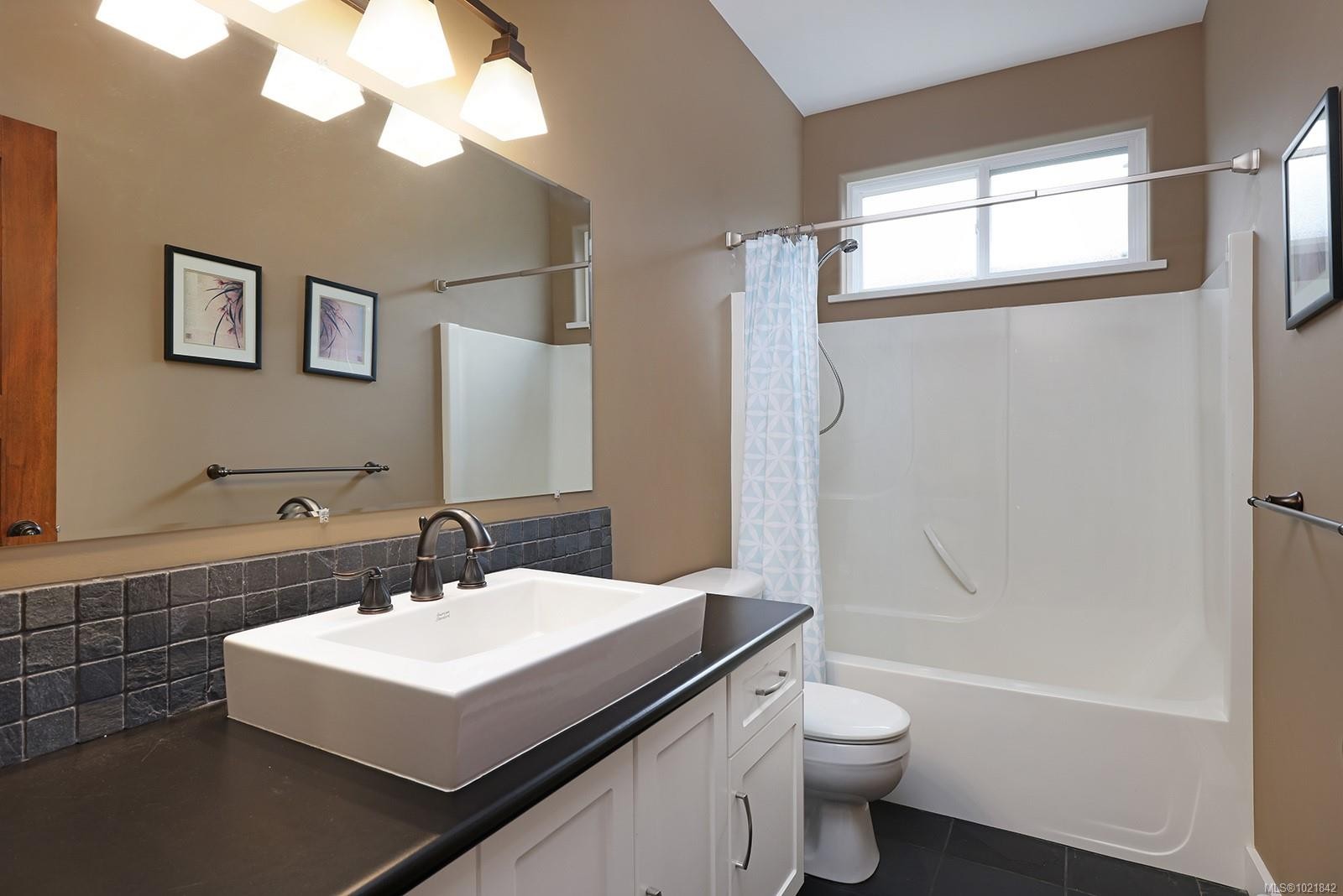 2228 Swallow Cres, Courtenay, BC