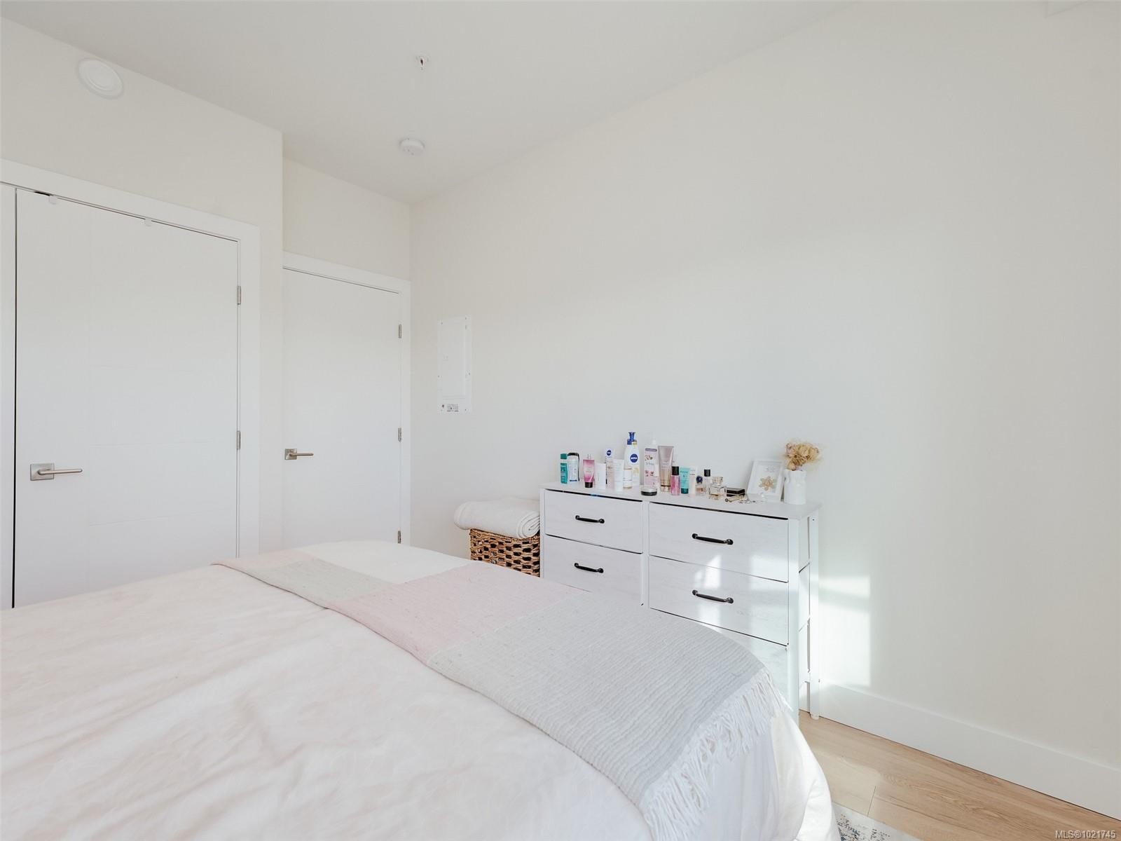 307-7098 Wallace Dr, Central Saanich, BC