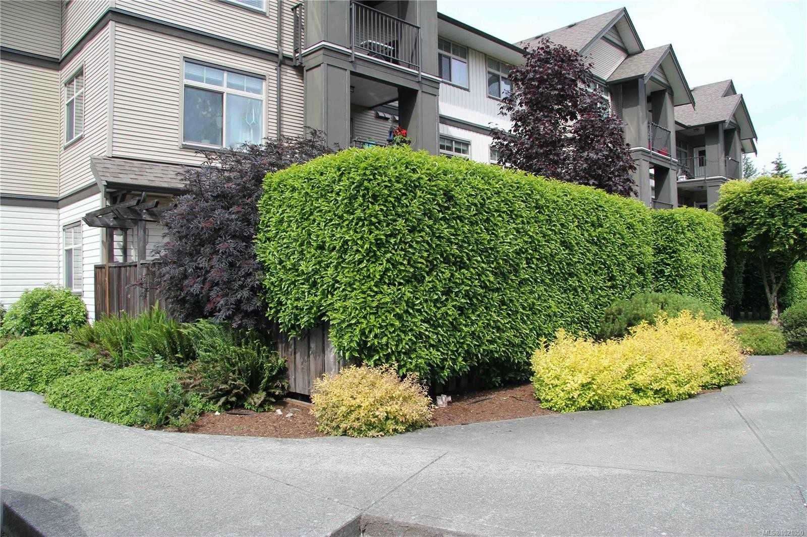 106-2115 Meredith Rd, Nanaimo, BC