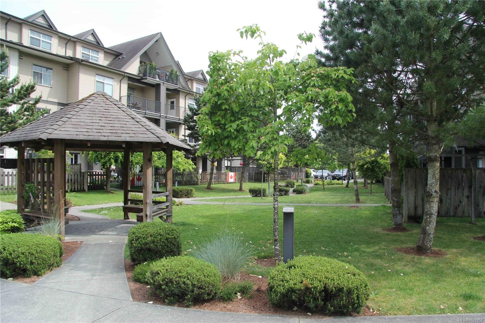 106-2115 Meredith Rd, Nanaimo, BC