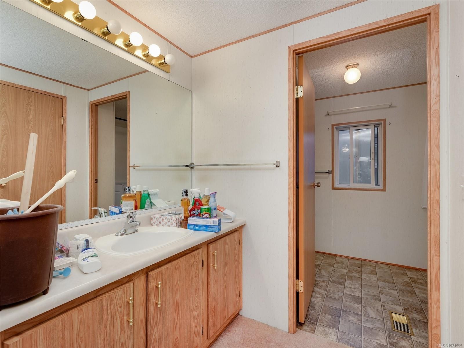 2694 Mathew Pl, Malahat, BC