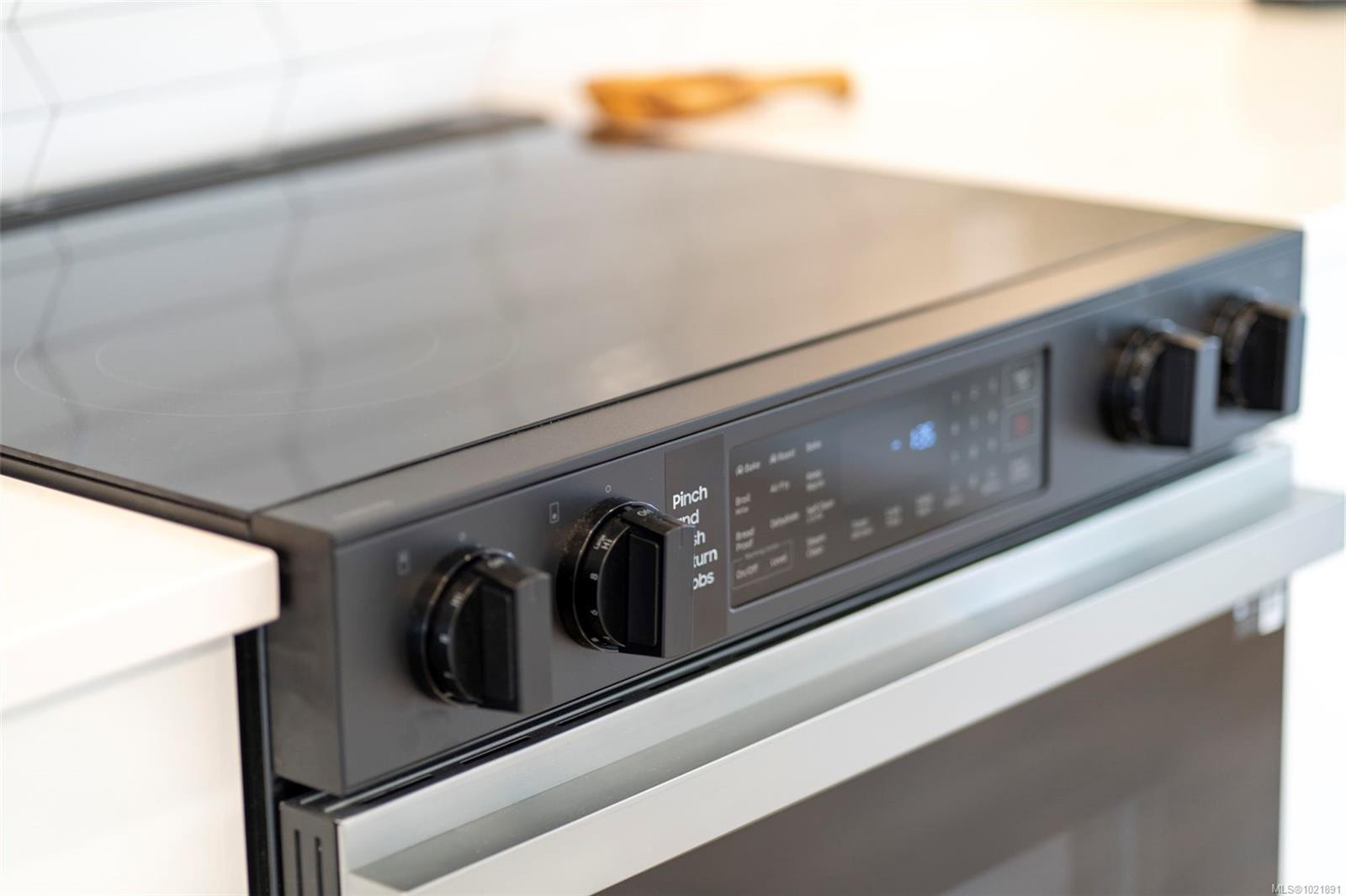 1063 Arcadiawood Lane, Langford, BC