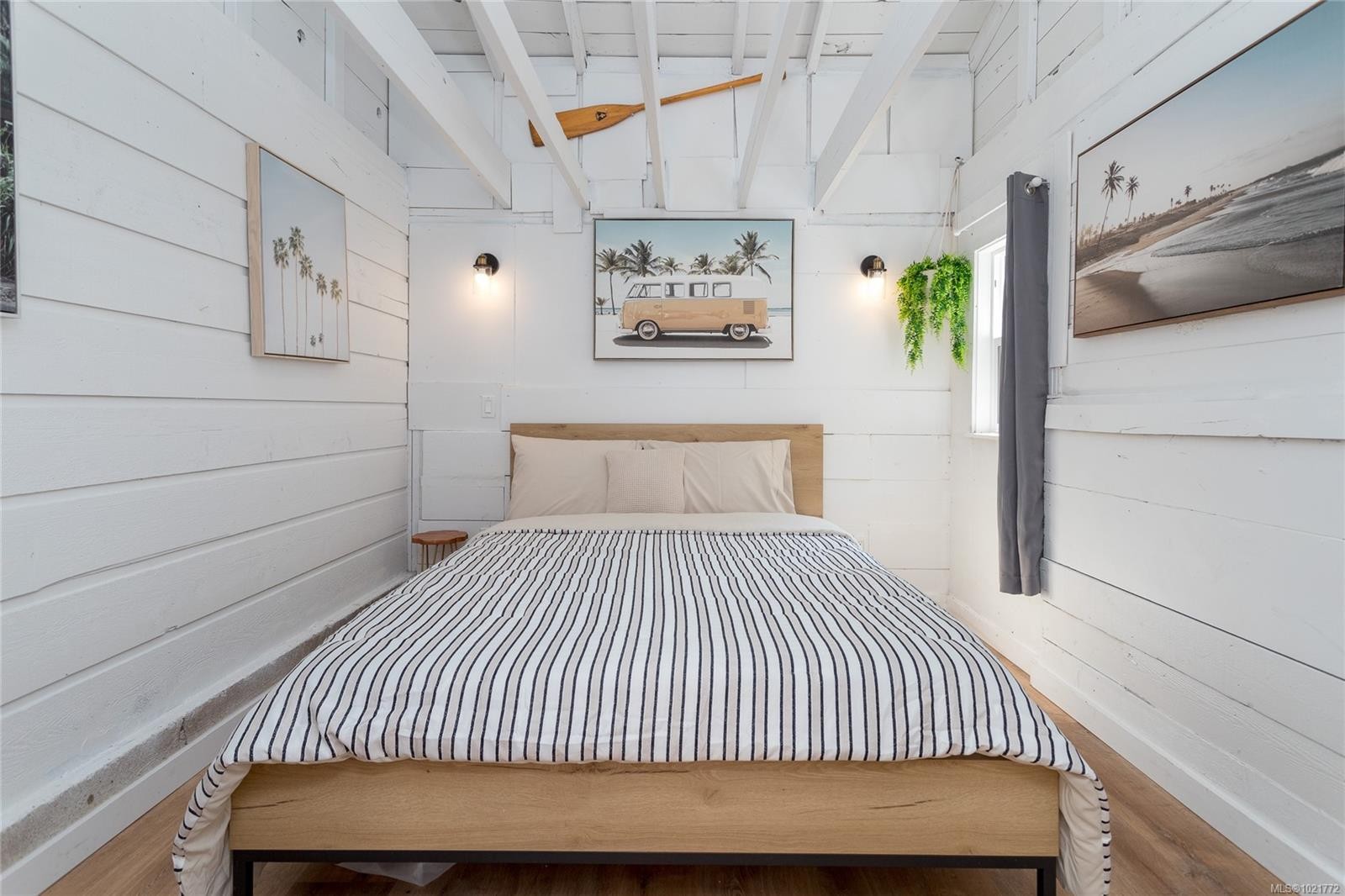 11255 Nitinat Rd, North Saanich, BC