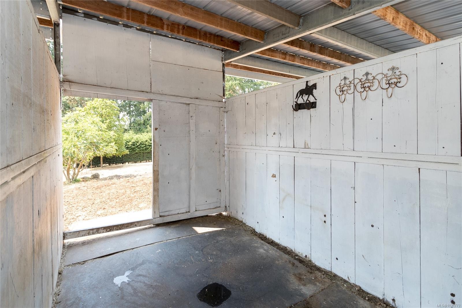 11255 Nitinat Rd, North Saanich, BC