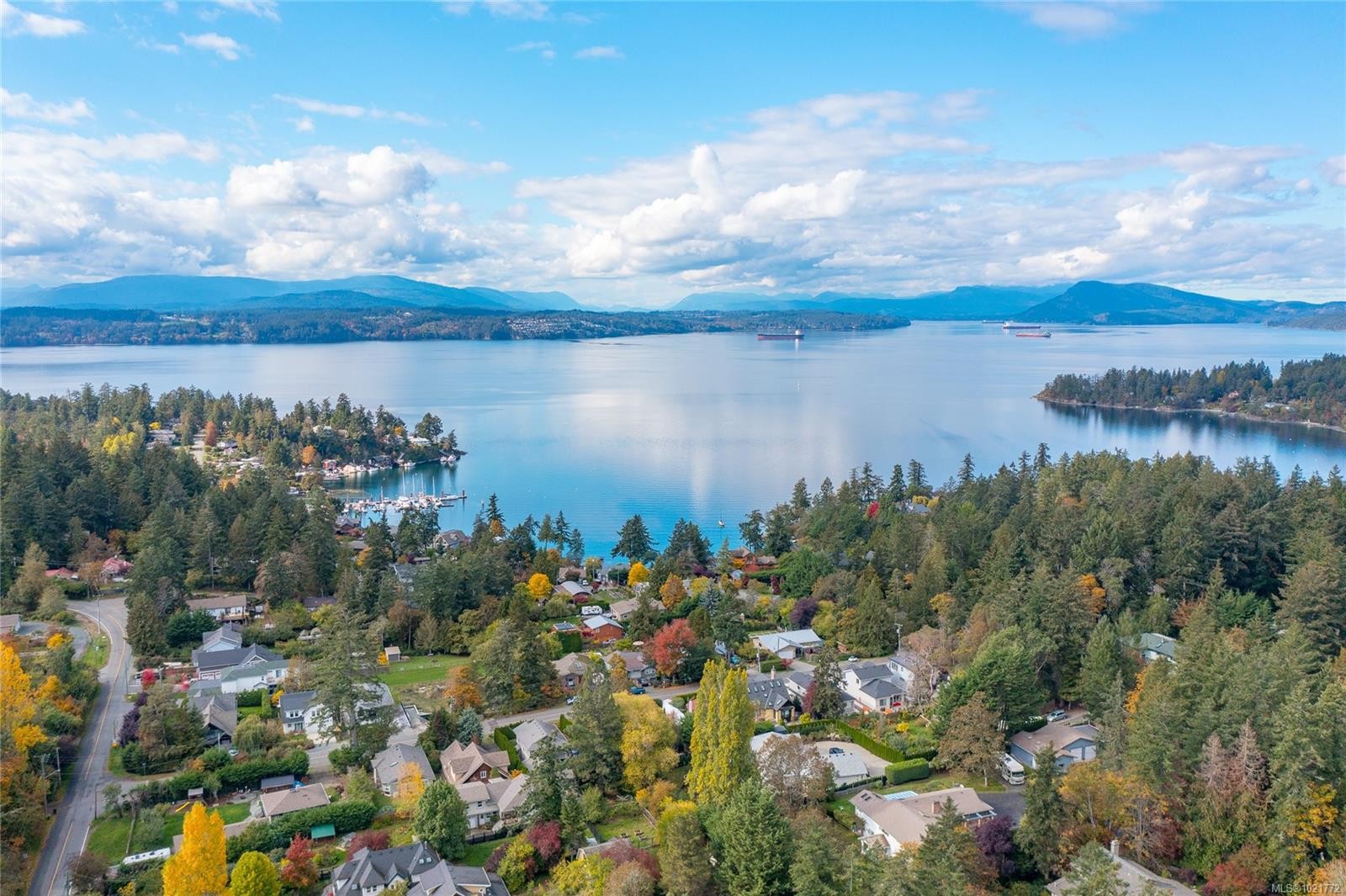 11255 Nitinat Rd, North Saanich, BC