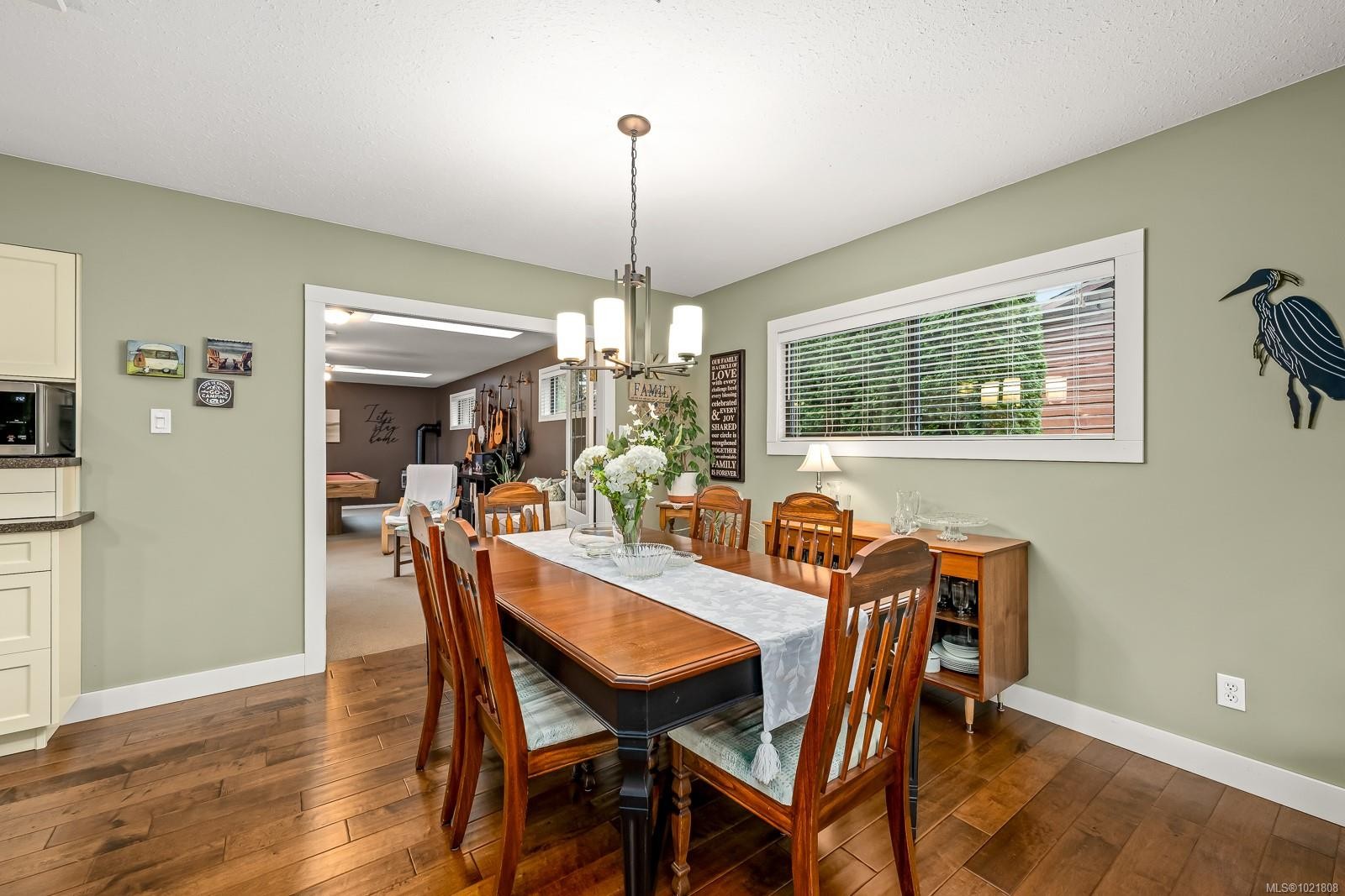 4988 Adrian Rd, Courtenay, BC