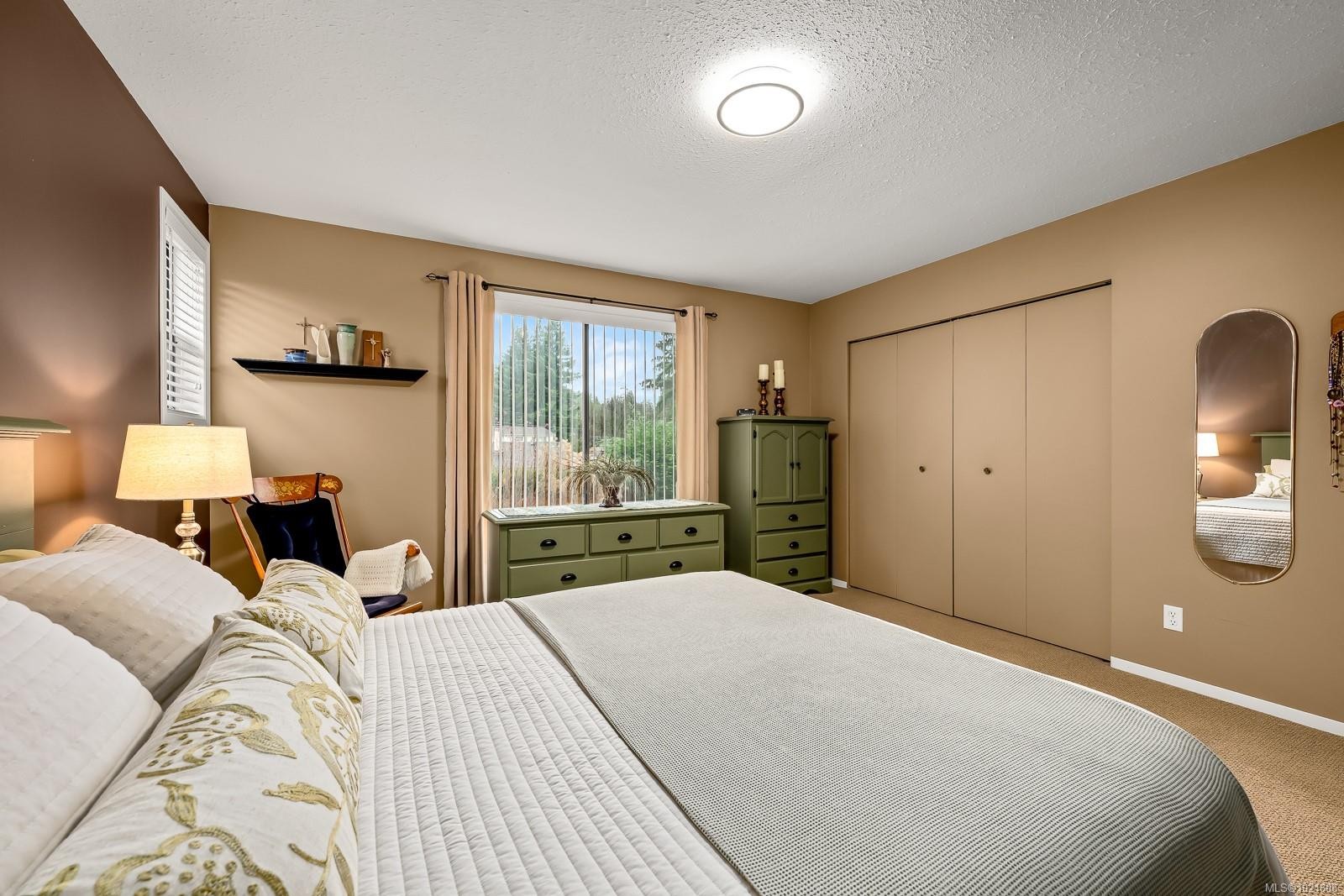 4988 Adrian Rd, Courtenay, BC