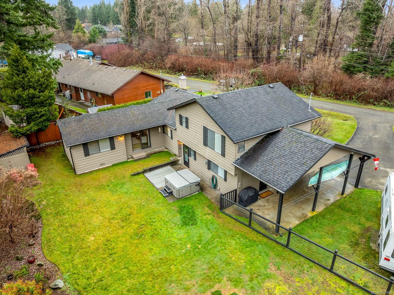 4988 Adrian Rd, Courtenay, BC