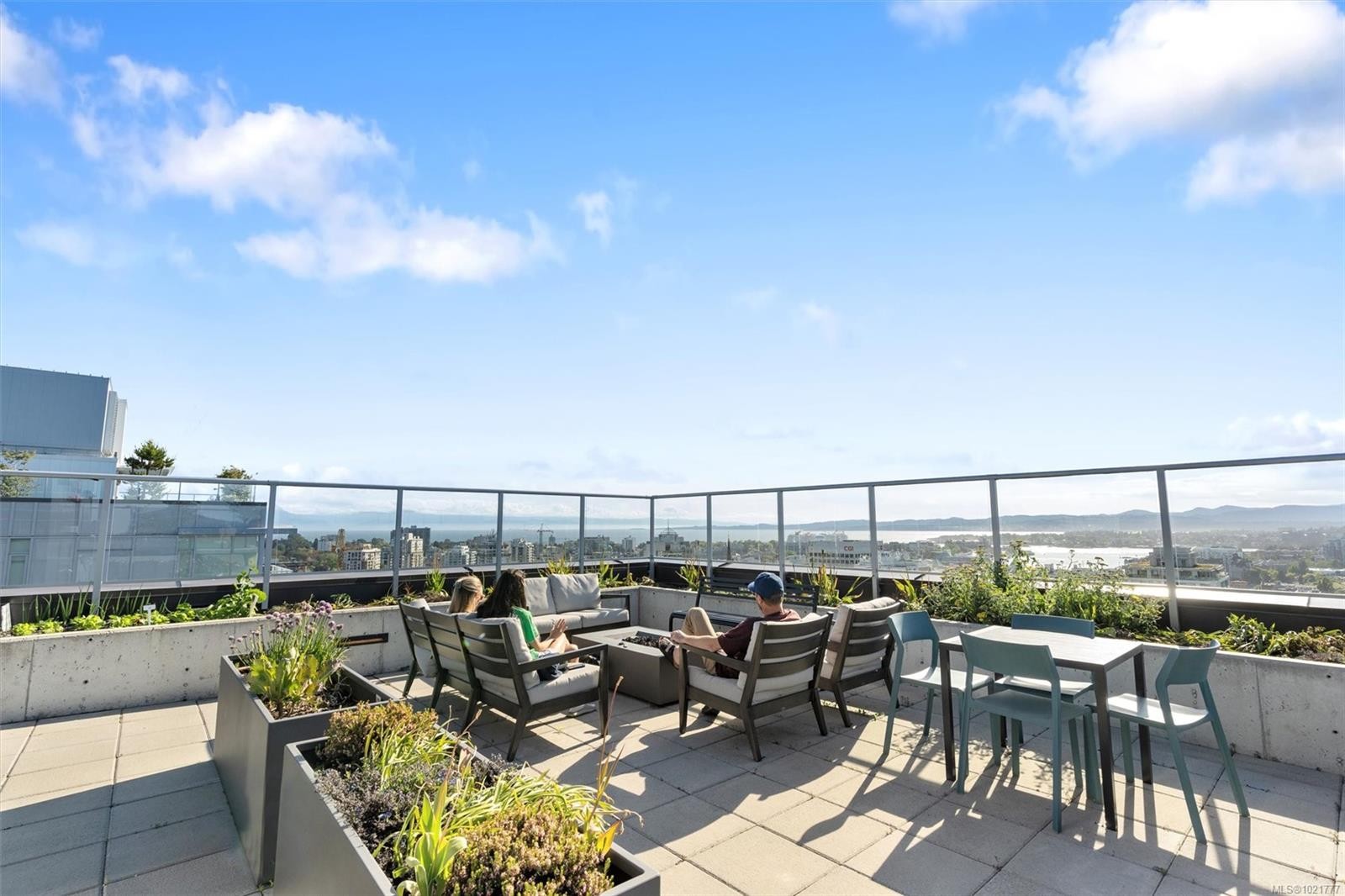 607-845 Johnson St, Victoria, BC - Outdoor With View