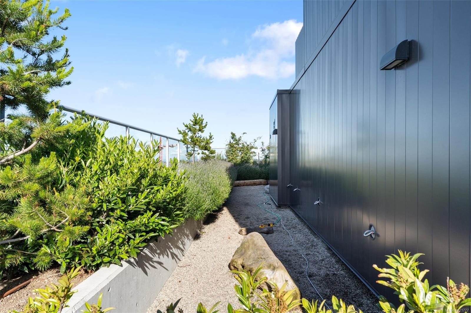 607-845 Johnson St, Victoria, BC - Outdoor