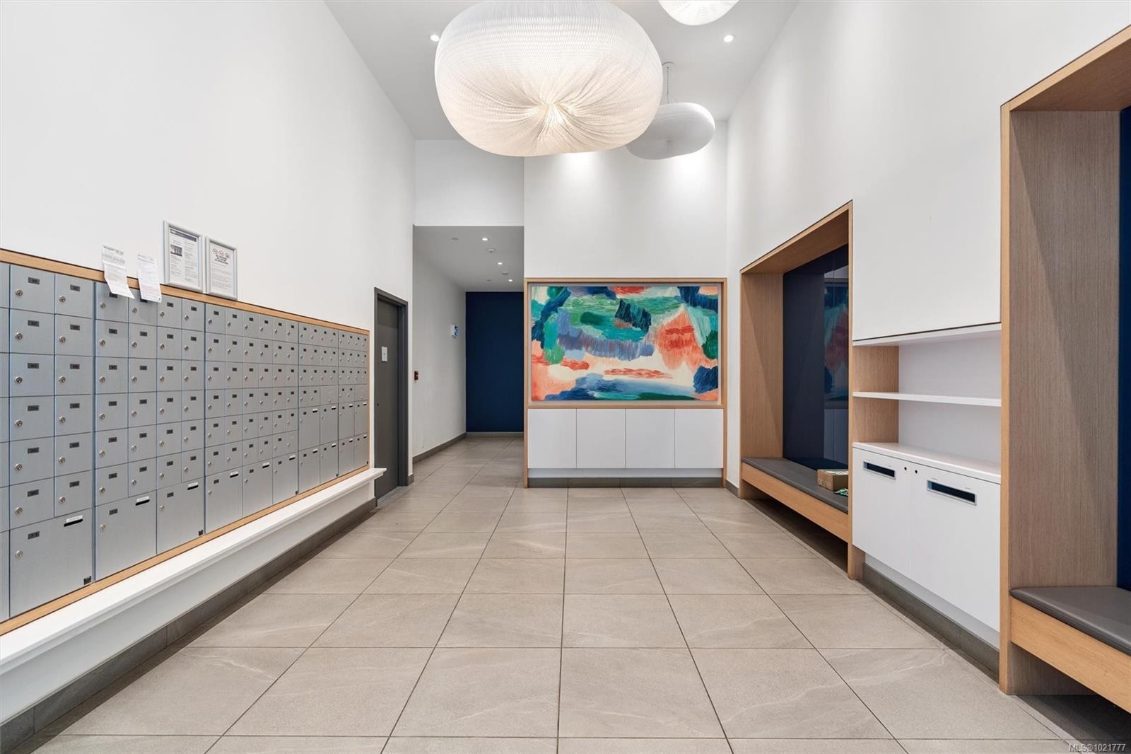 607-845 Johnson St, Victoria, BC - Indoor Photo Showing Other Room