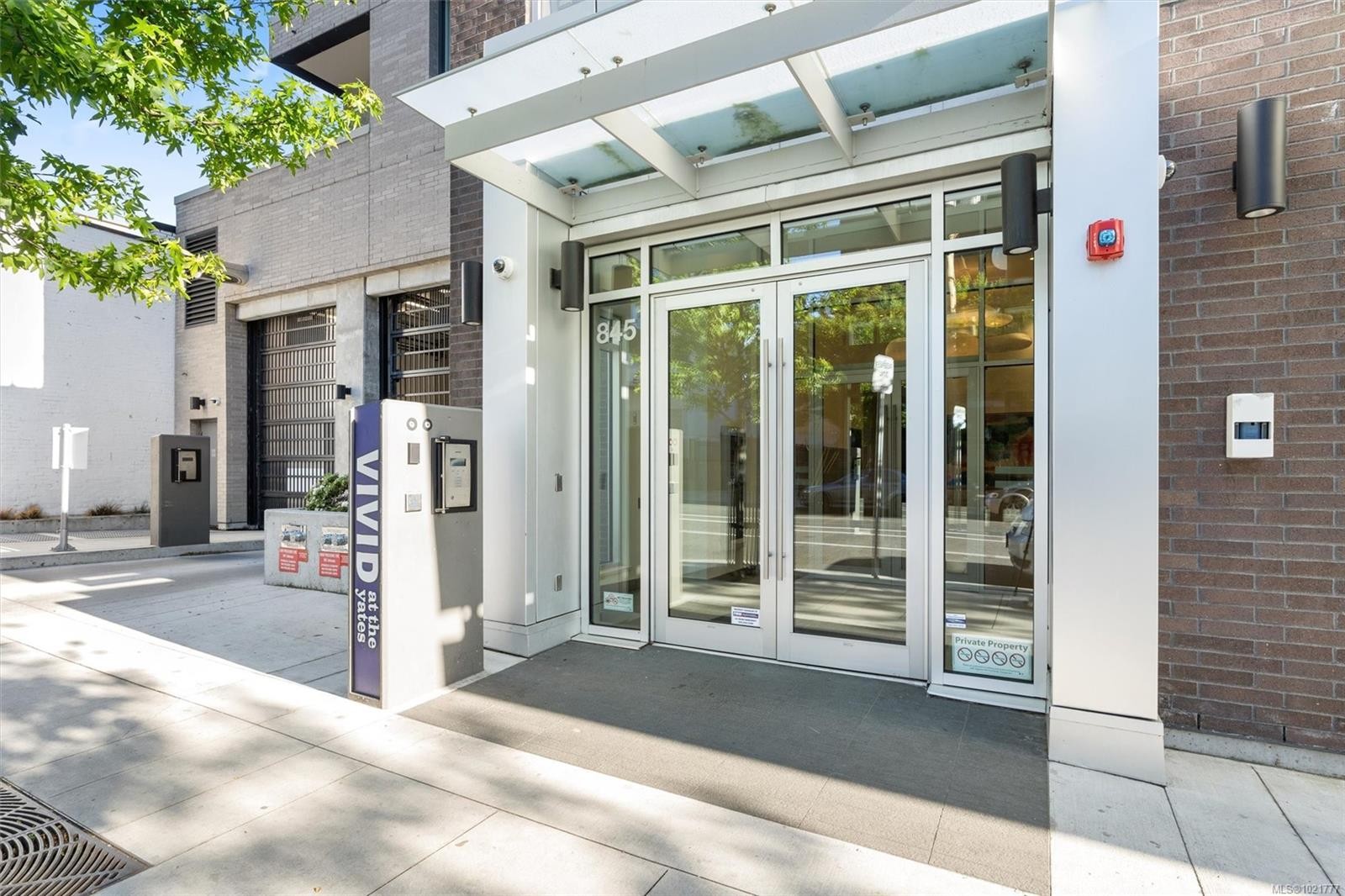 607-845 Johnson St, Victoria, BC - Outdoor