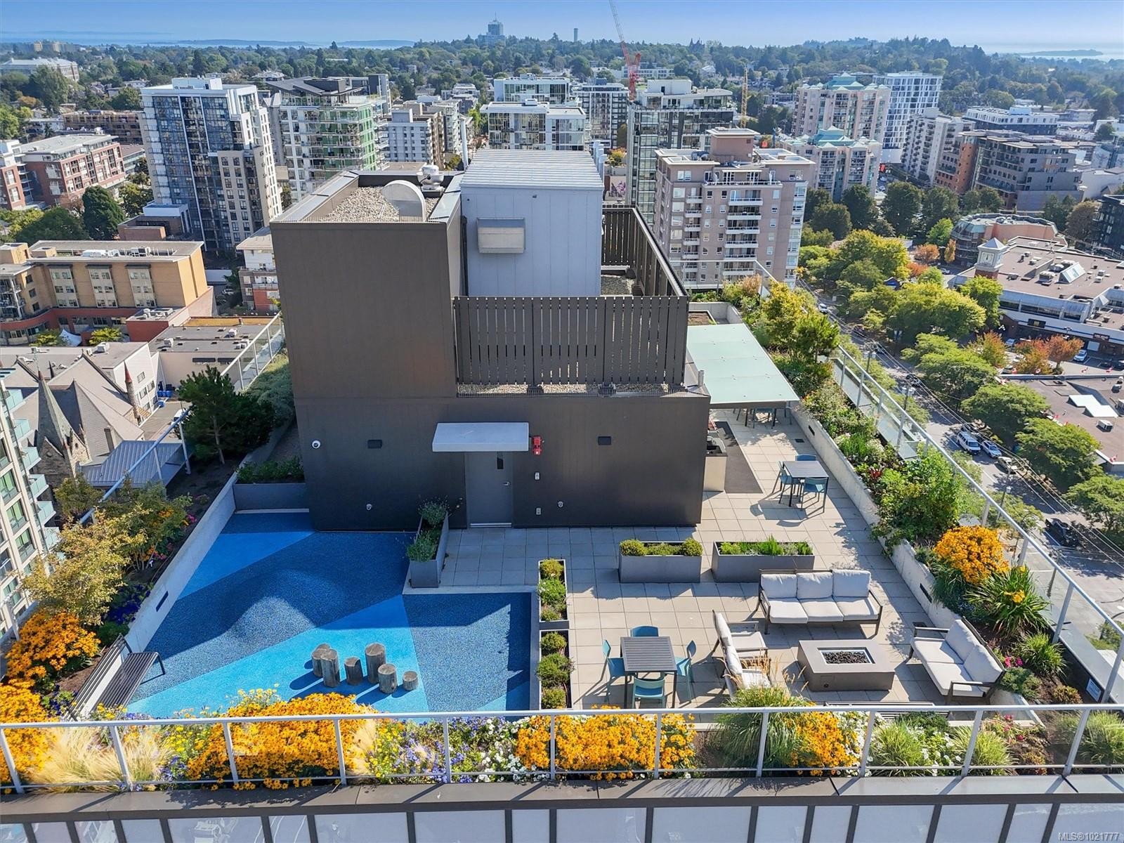 607-845 Johnson St, Victoria, BC - Outdoor With View