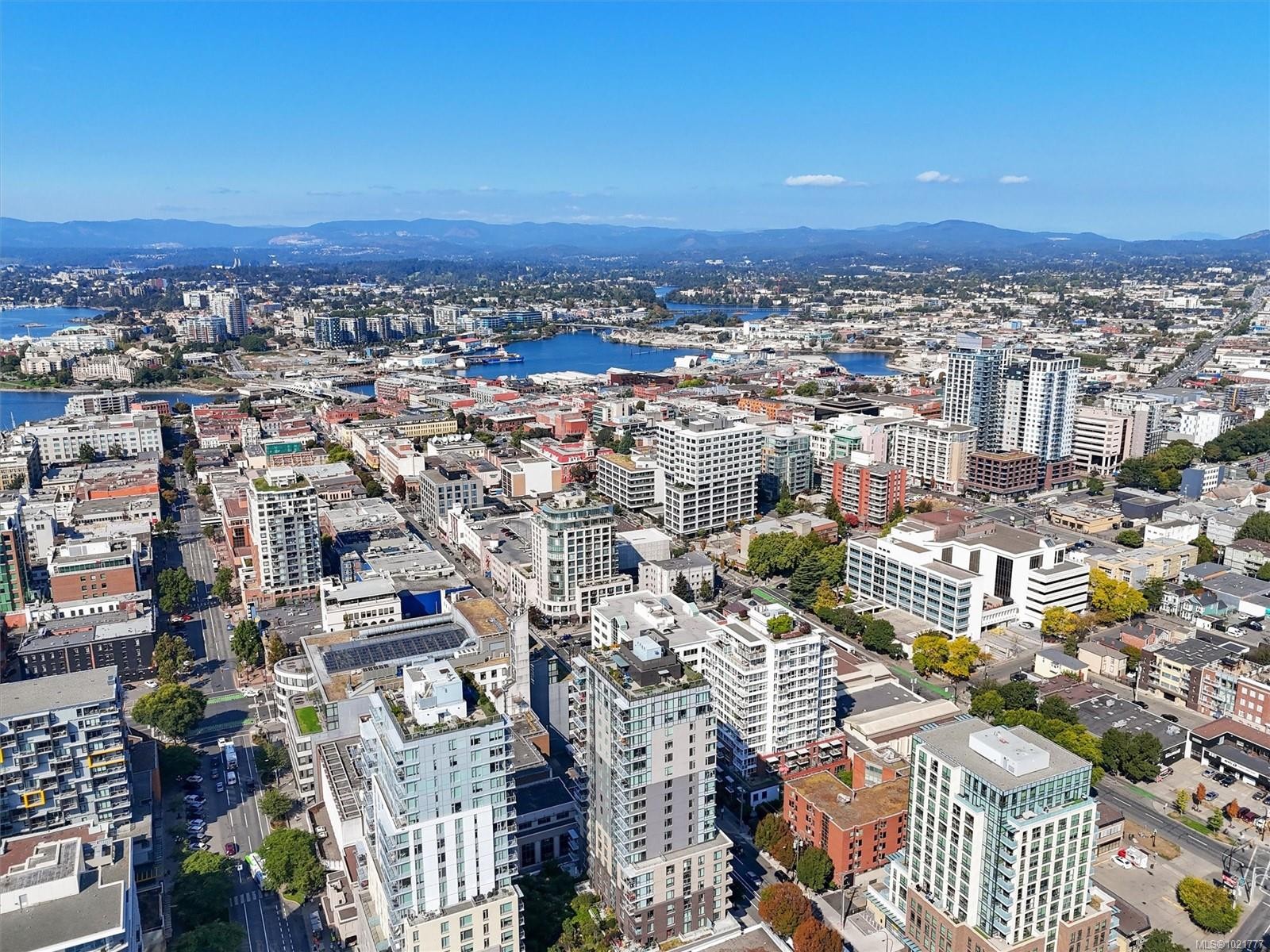 607-845 Johnson St, Victoria, BC - Outdoor With View