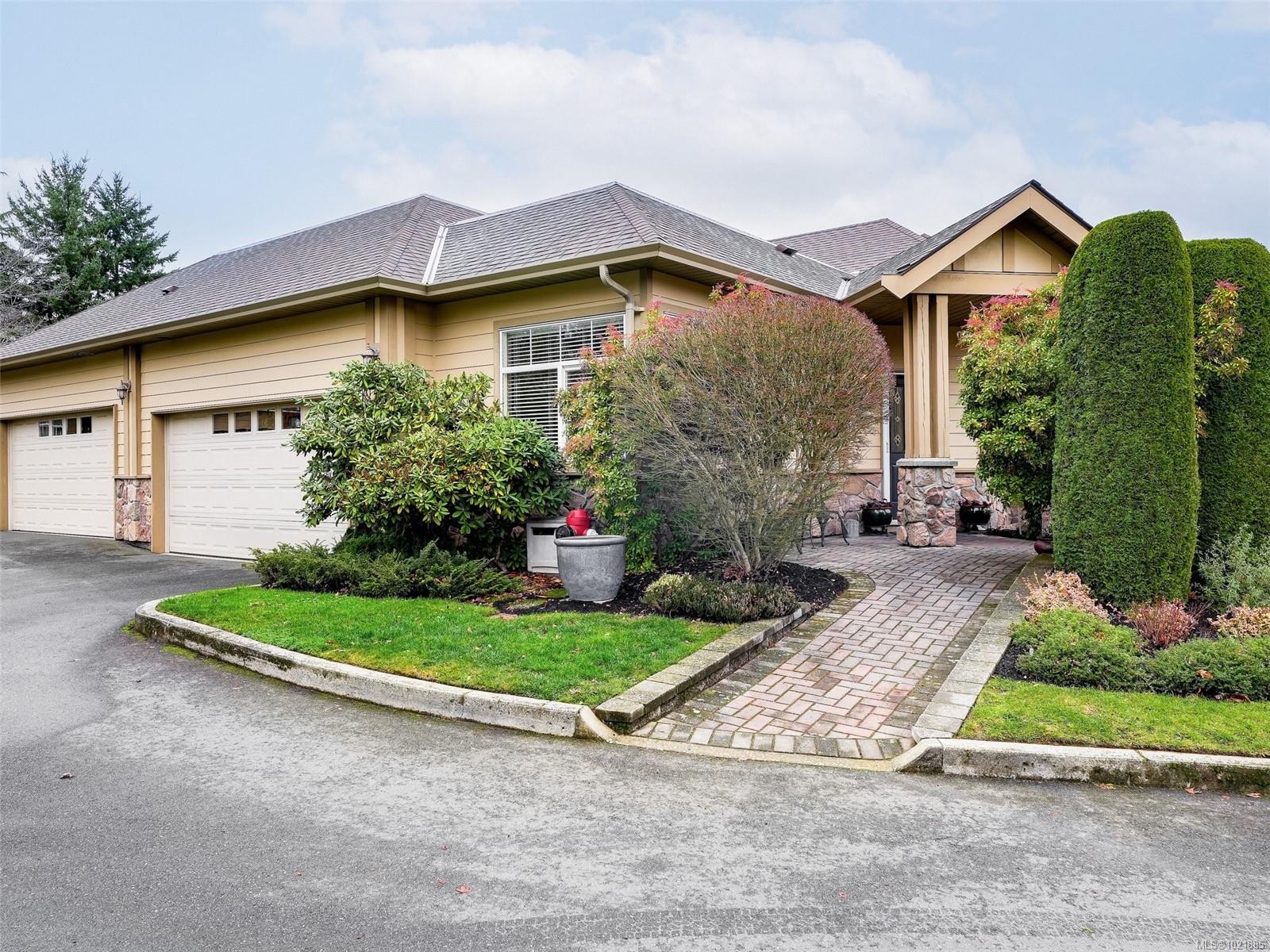 25-1286 Tolmie Ave, Saanich, BC