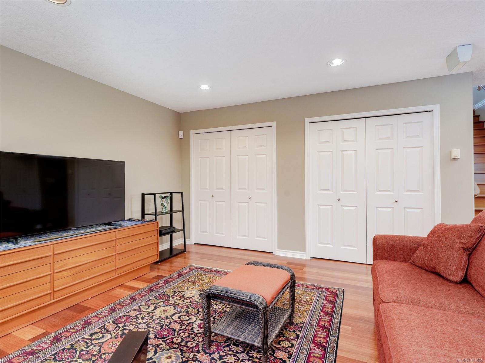 25-1286 Tolmie Ave, Saanich, BC