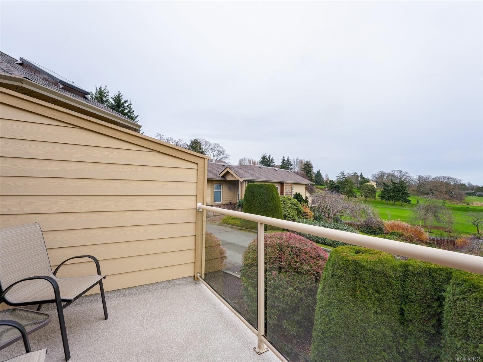 25-1286 Tolmie Ave, Saanich, BC