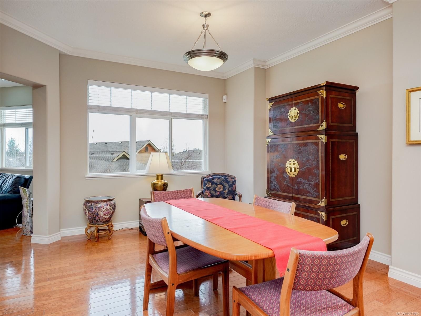 25-1286 Tolmie Ave, Saanich, BC