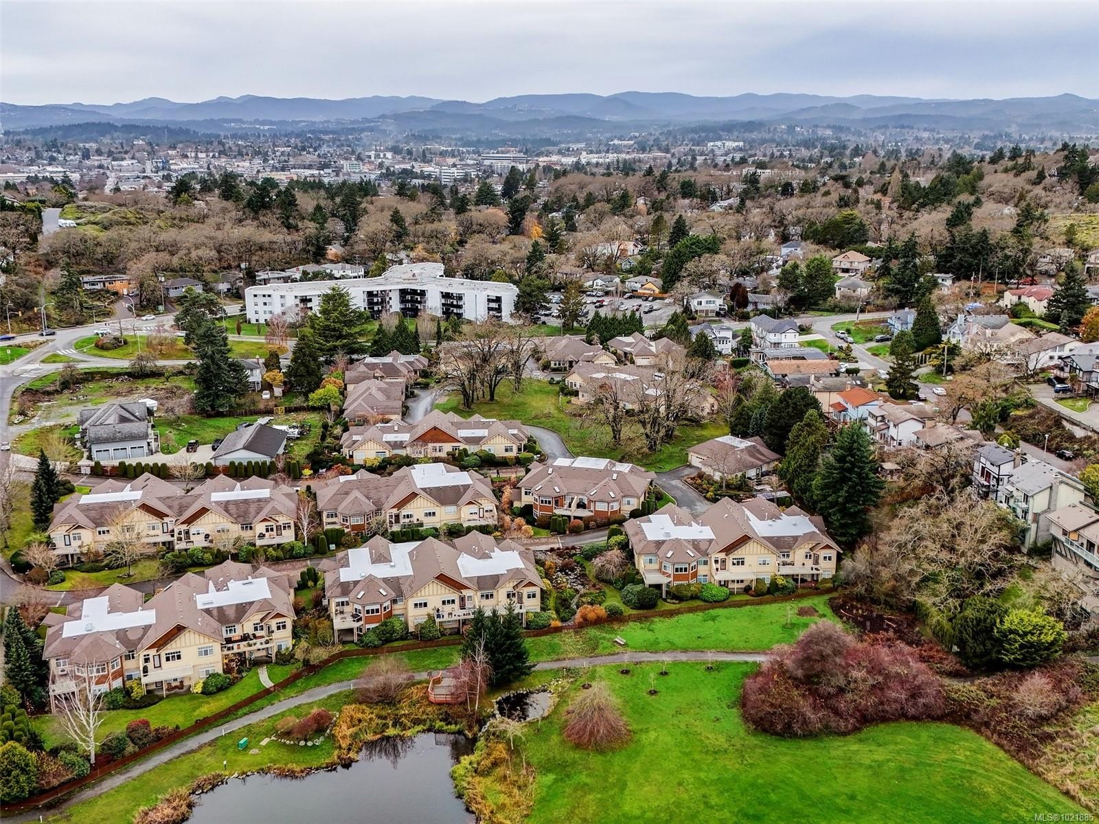 25-1286 Tolmie Ave, Saanich, BC