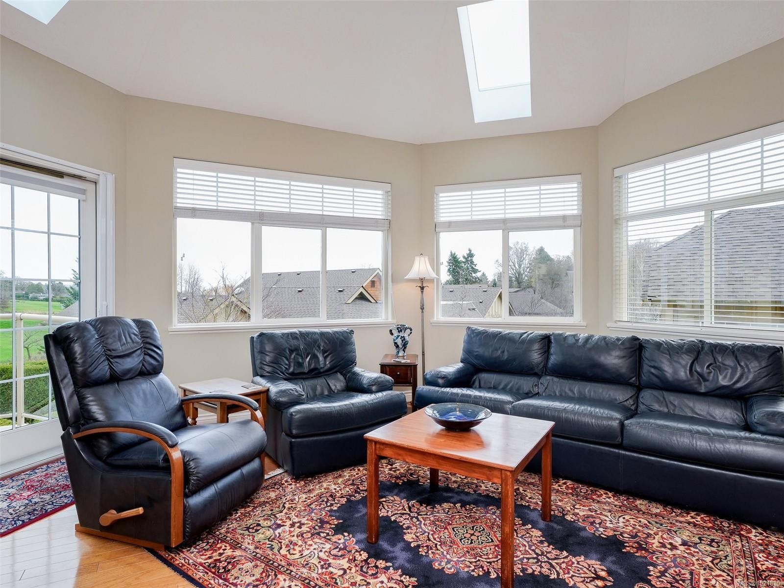 25-1286 Tolmie Ave, Saanich, BC