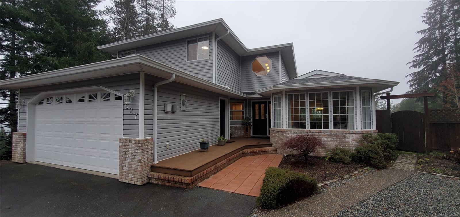 527 Cala Crt, Gold River, BC