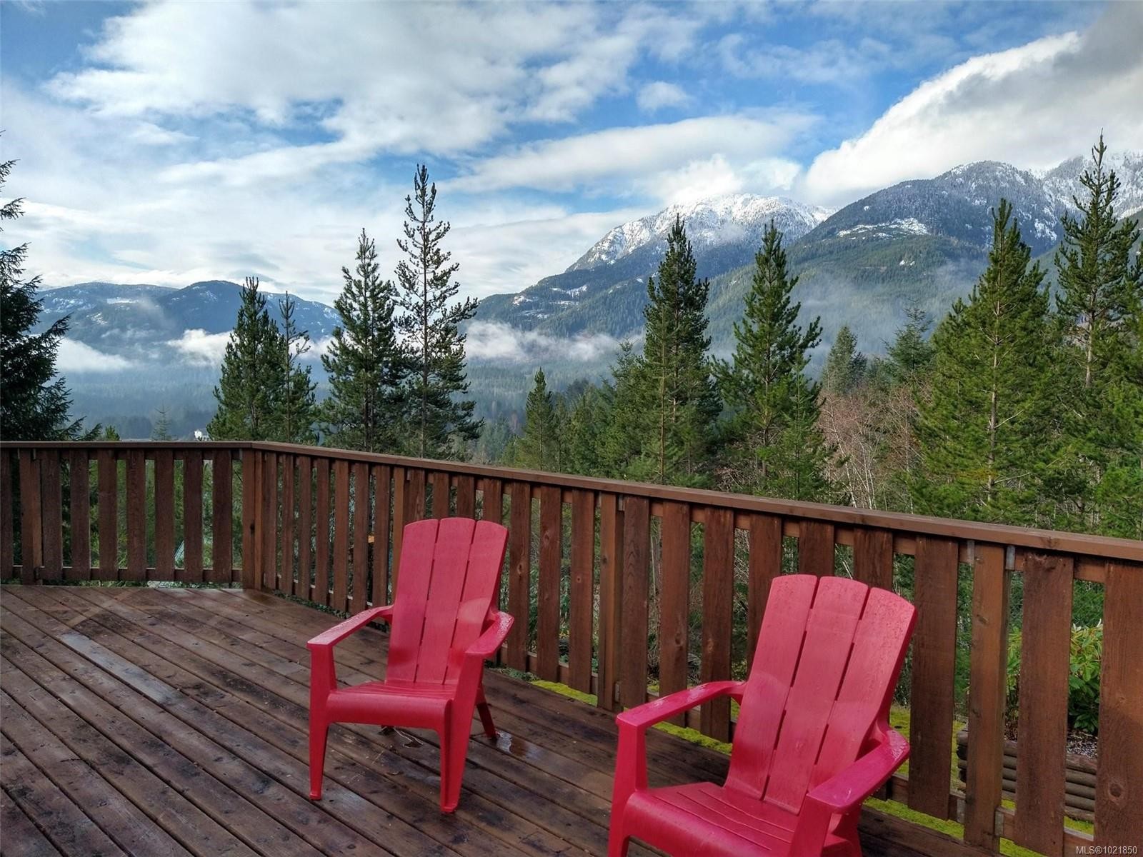 527 Cala Crt, Gold River, BC