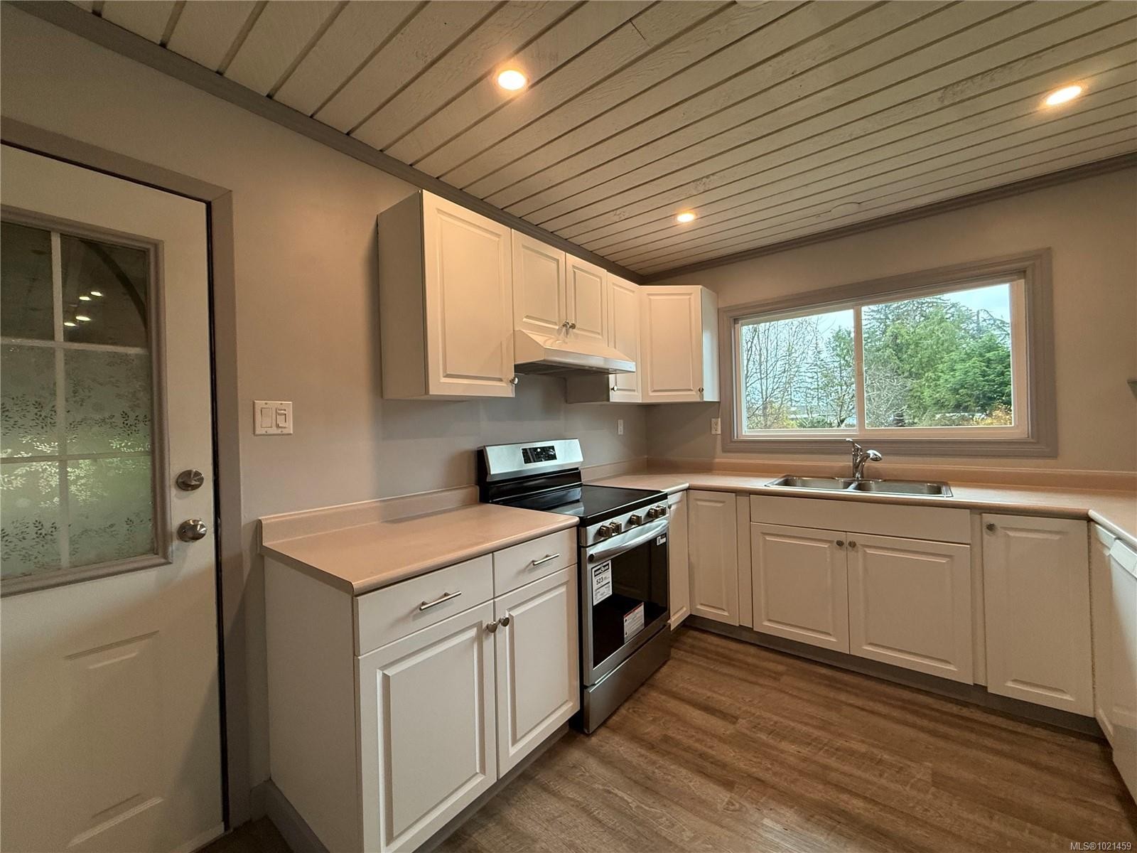 6155 Beaver Harbour Rd, Port Hardy, BC