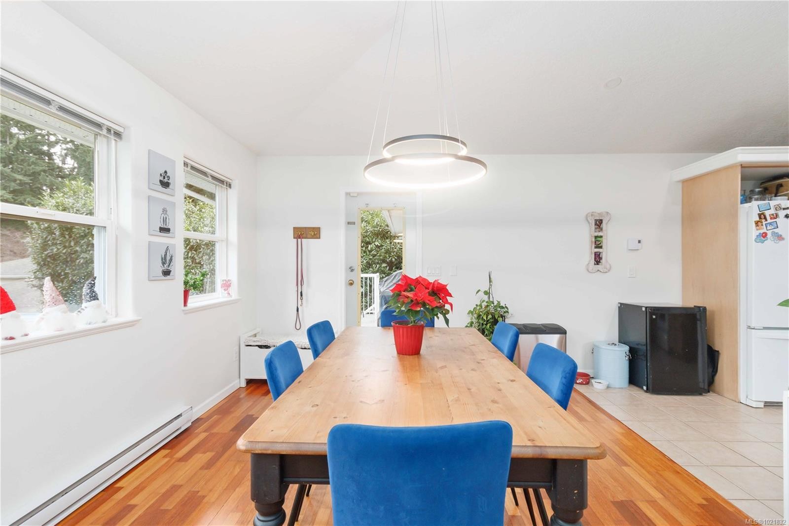 A-3037 Pickford Rd, Colwood, BC