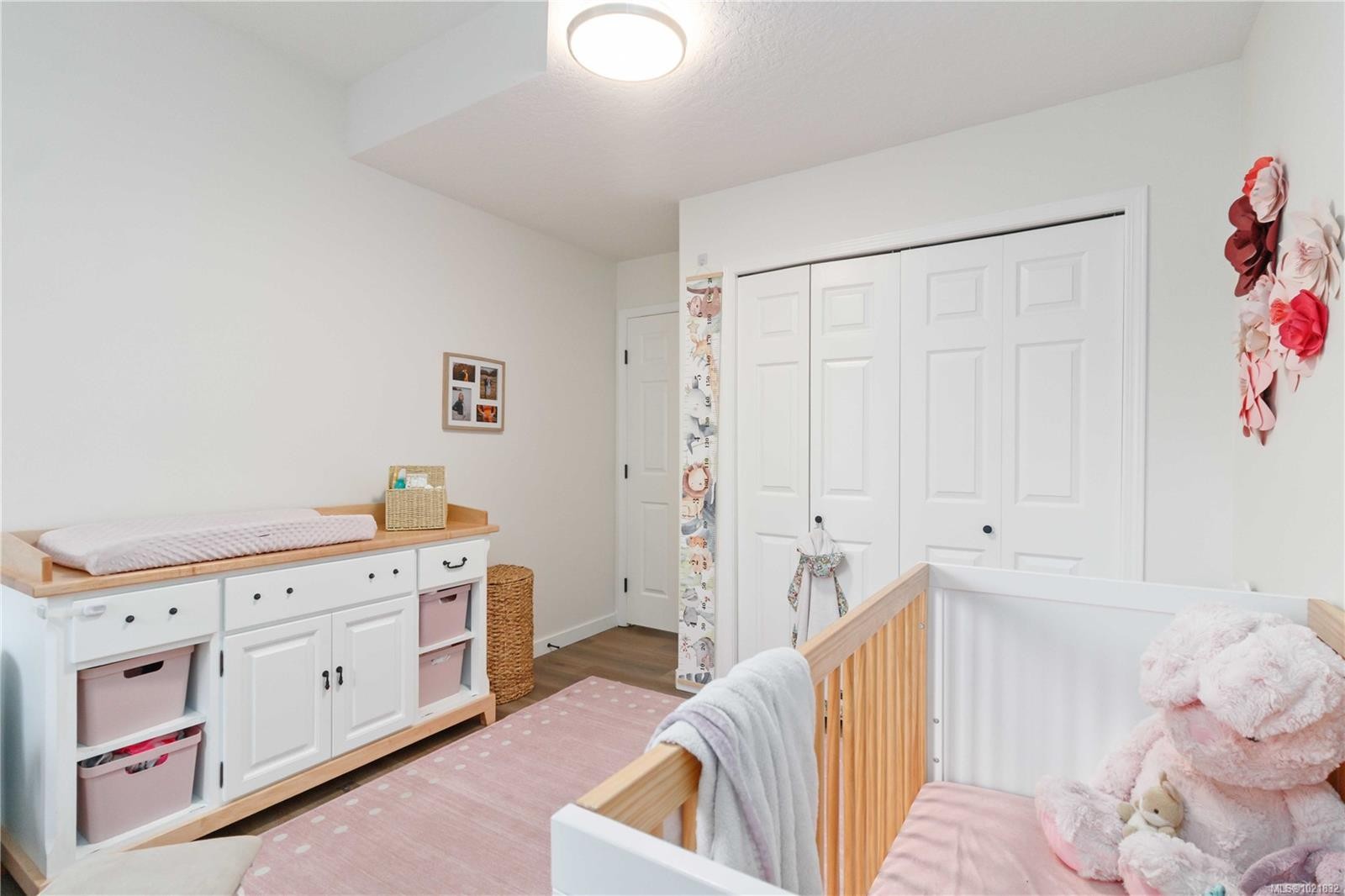 A-3037 Pickford Rd, Colwood, BC