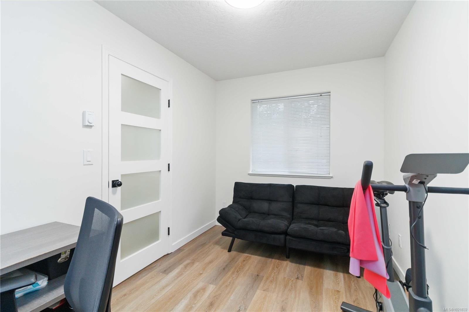 A-3037 Pickford Rd, Colwood, BC