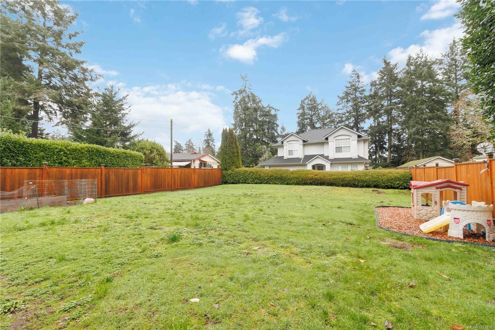 A-3037 Pickford Rd, Colwood, BC