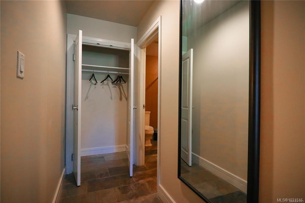 306-308A&B-1376 Lynburne Pl, Langford, BC - Indoor Photo Showing Other Room