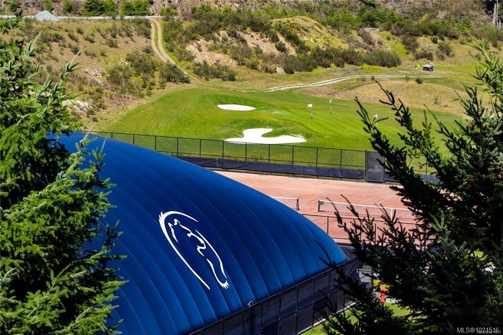 306-308A&B-1376 Lynburne Pl, Langford, BC - Outdoor