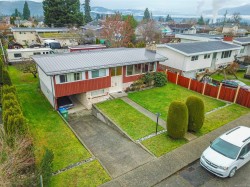 2738 14th Ave Port Alberni, BC Y9Y 2K7