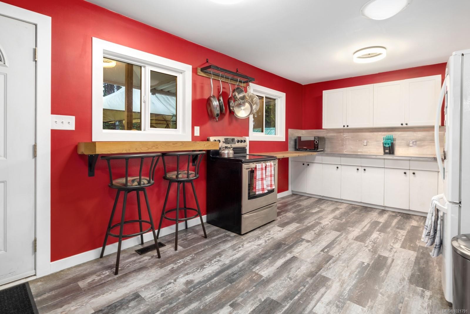 3075 Baker Rd, Duncan, BC