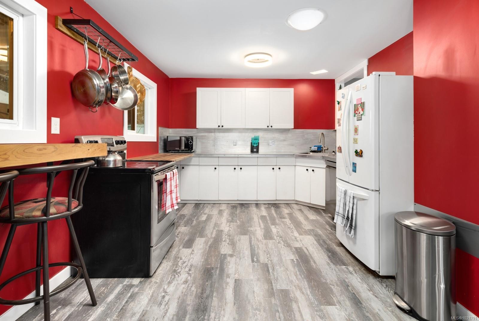 3075 Baker Rd, Duncan, BC