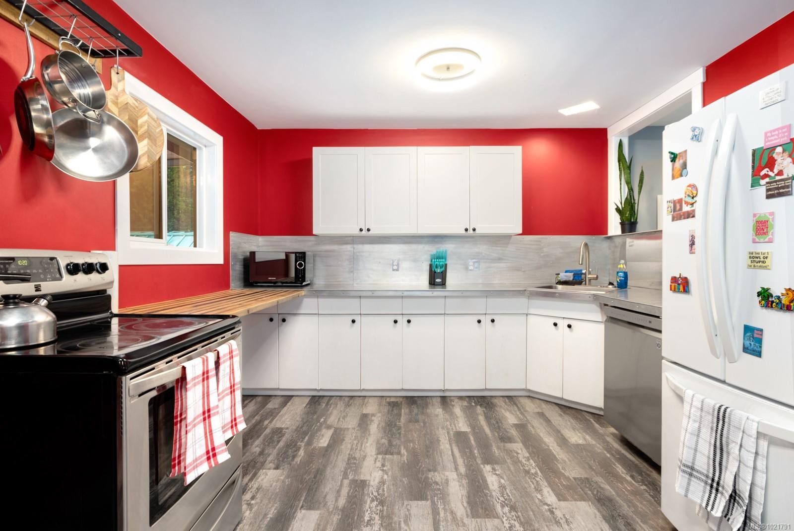 3075 Baker Rd, Duncan, BC