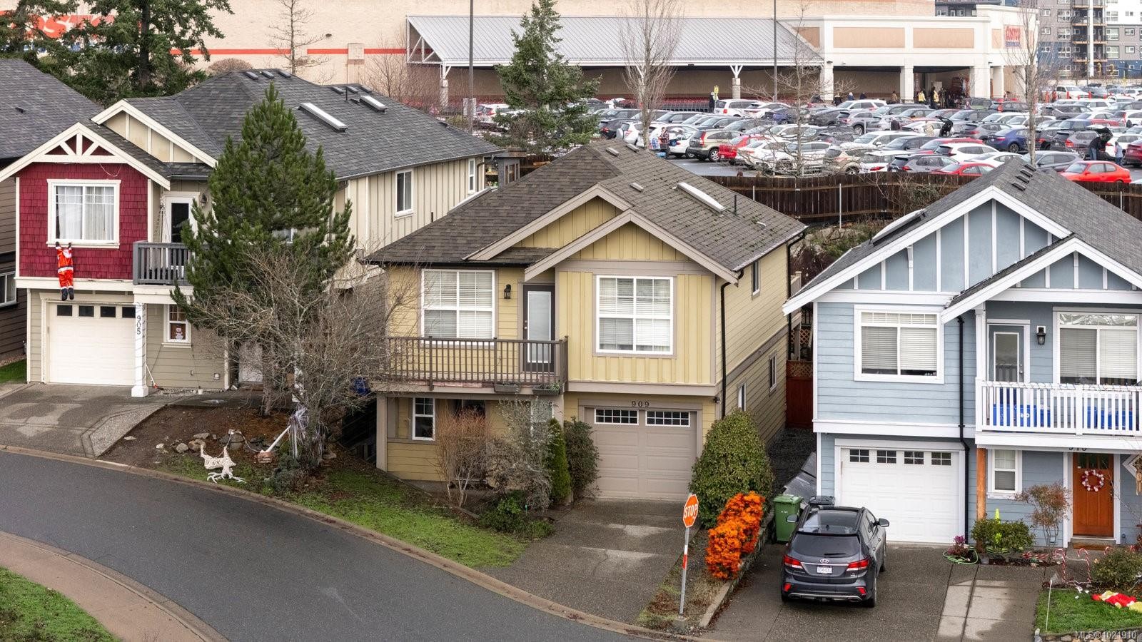 909 Cavalcade Terr, Langford, BC