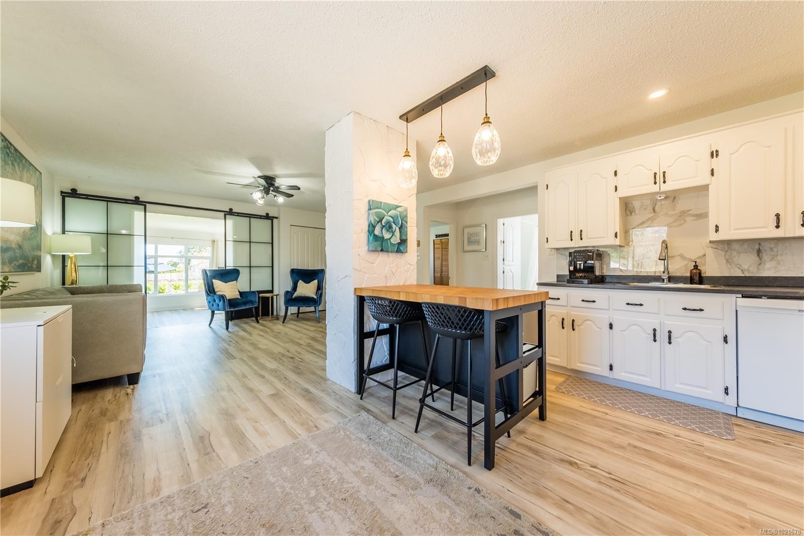 487 Pym St North, Parksville, BC