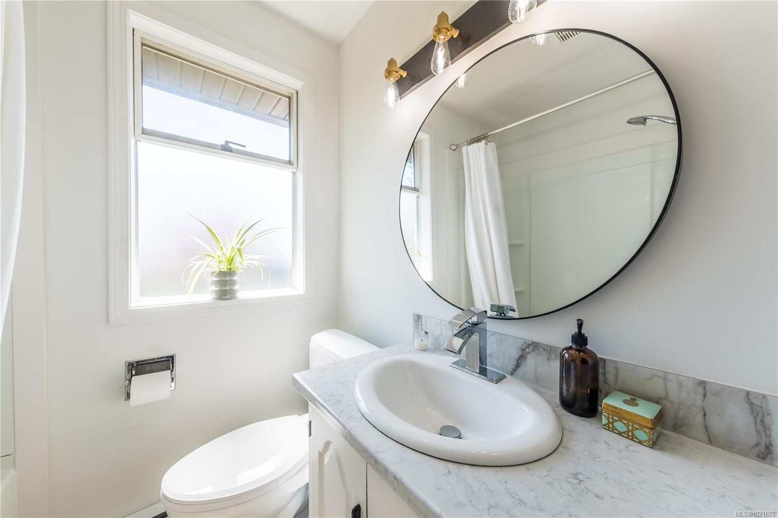 487 Pym St North, Parksville, BC