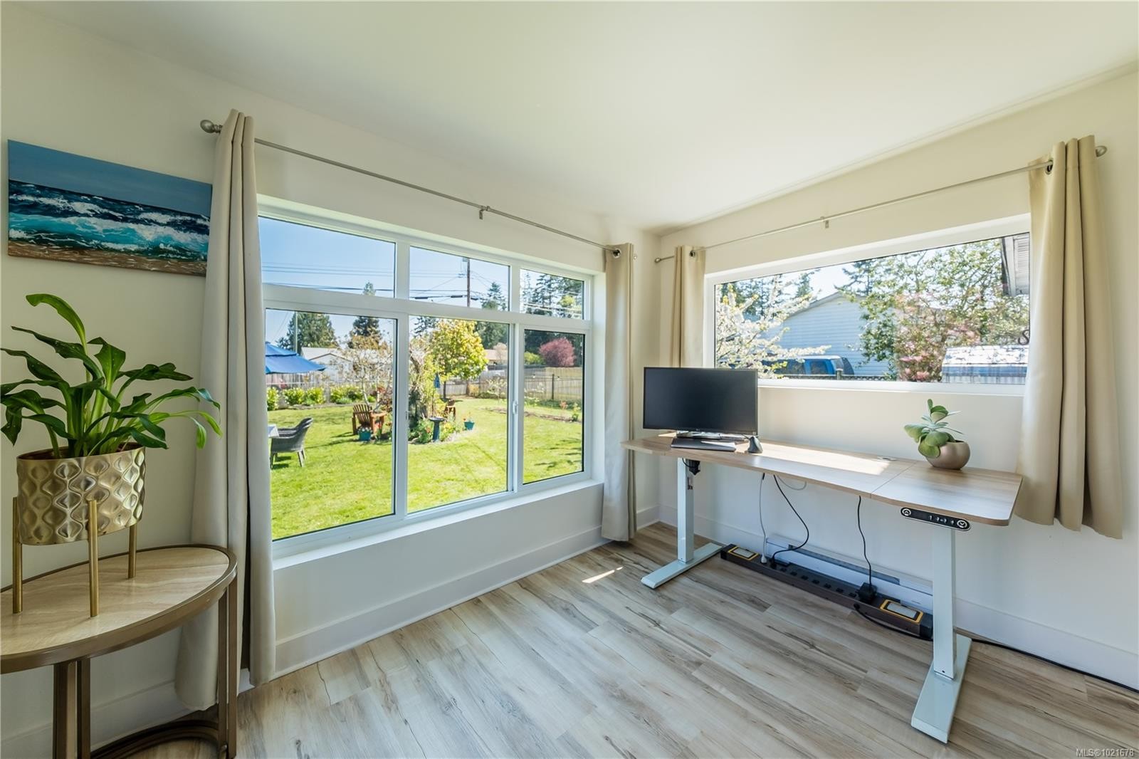 487 Pym St North, Parksville, BC