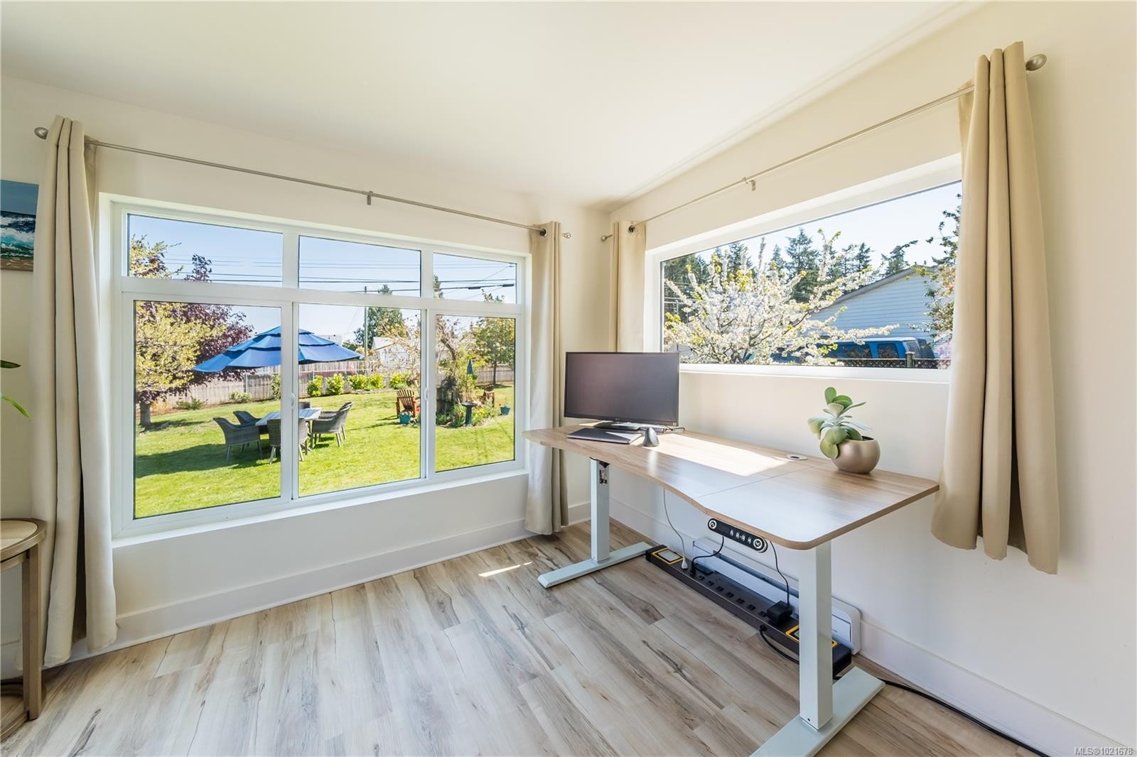 487 Pym St North, Parksville, BC