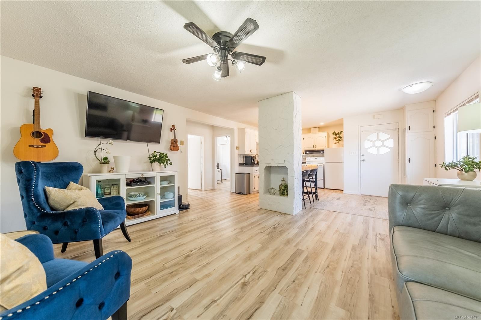 487 Pym St North, Parksville, BC