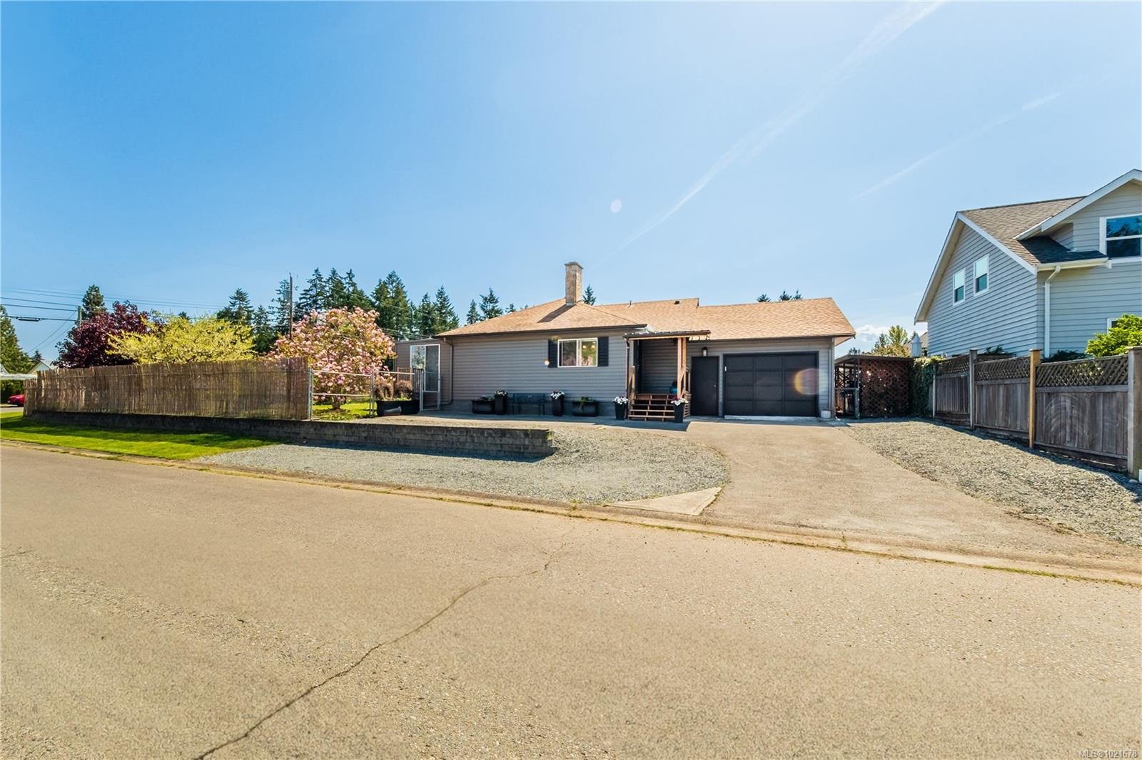 487 Pym St North, Parksville, BC