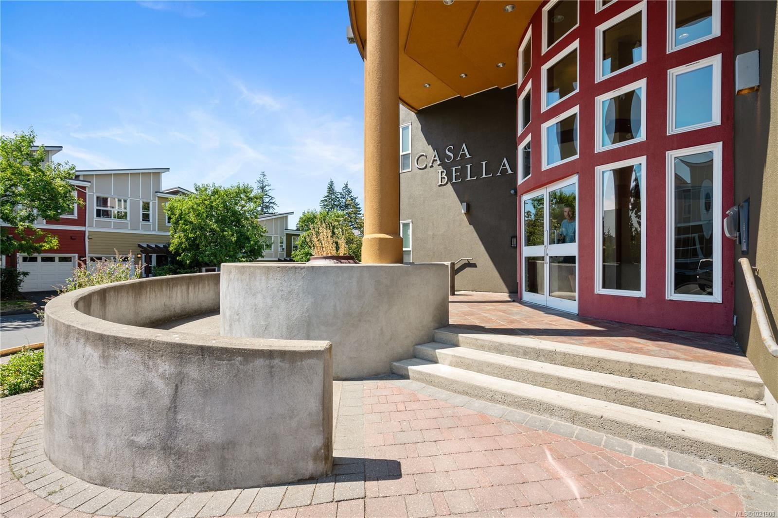 406-866 Brock Ave, Langford, BC - Outdoor