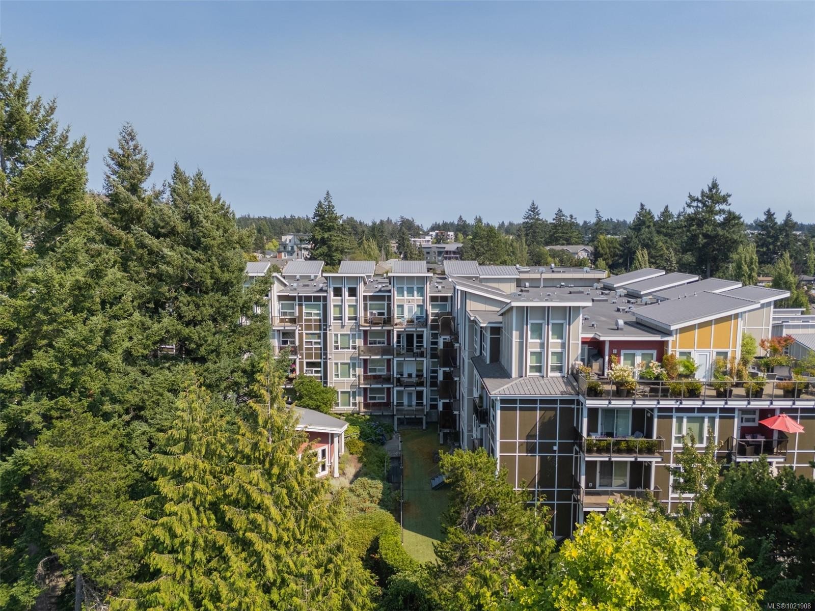 406-866 Brock Ave, Langford, BC - Outdoor