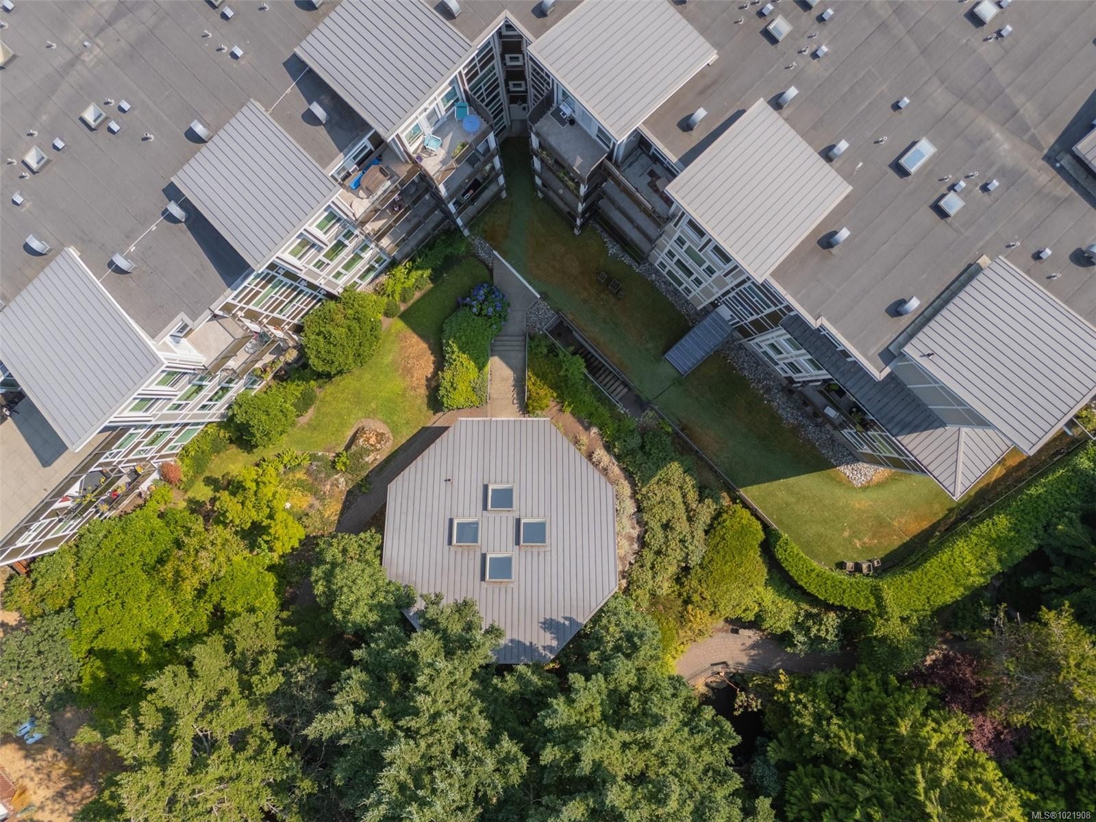 406-866 Brock Ave, Langford, BC - Outdoor With View