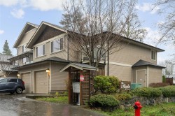 101-1919 Maple Ave SOUTH Sooke, BC V9Z 1L5